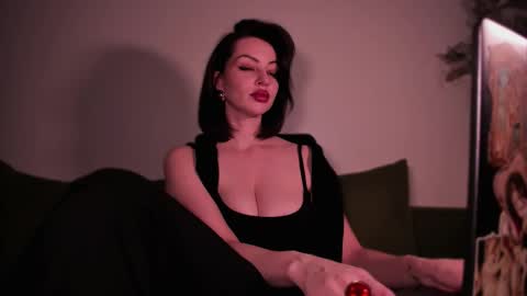 Snapshot of missmirandagd chatting on 11.03.25 online show from 11.03.25