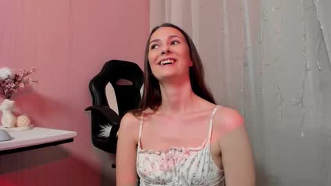 Moni online show from 10.05.25