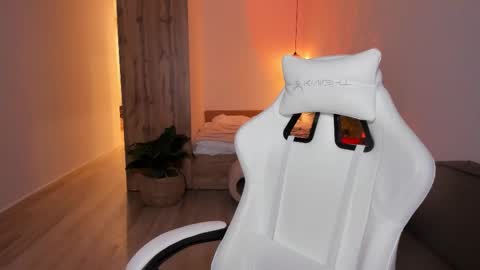 Snapshot of missmollymoore chatting on 02.27.26 Miss Molly - online show from 02.27.26