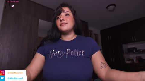 Snapshot of missmoonn chatting on 11.13.25 MissMoon online show from 11.13.25