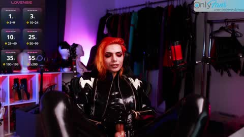 Snapshot of missnocturnal chatting on 01.19.25 Nocturnal online show from 01.19.25