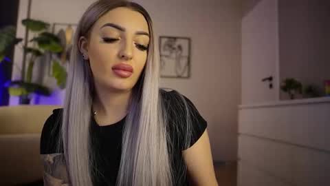 Miss Obsidian online show from 02.02.26