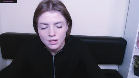 Snapshot of missoliviaa_ chatting on 01.08.25 Olivia online show from 01.08.25