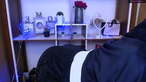 Snapshot of missoliviaa_ chatting on 01.09.25 Olivia online show from 01.09.25