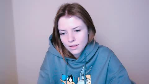 Snapshot of missoliviaa_ chatting on 01.11.25 Olivia online show from 01.11.25