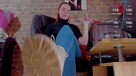 Snapshot of misspetitevenus chatting on 03.04.25 Miss Venus online show from 03.04.25