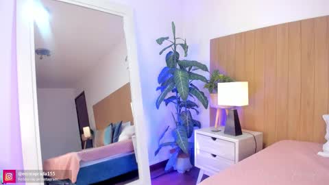 Snapshot of missprada chatting on 10.01.25 Emma Prada online show from 10.01.25