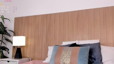 Snapshot of missprada chatting on 11.11.25 Emma Prada online show from 11.11.25