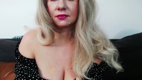 Missqueen1416 online show from 01.22.25