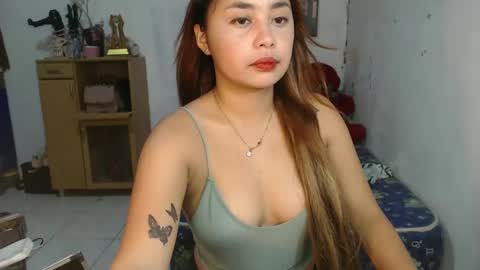 Snapshot of missrheameasexy chatting on 02.03.25 missRHEA online show from 02.03.25