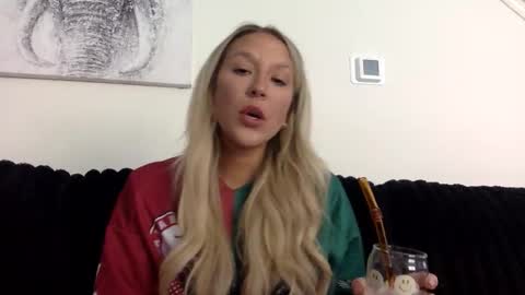 Alyssa online show from 04.23.26