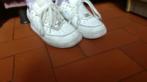 TELL ME MISS online show from 02.13.25