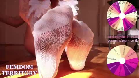 Snapshot of missslola chatting on 05.05.26 Misss Lola Angel online show from 05.05.26
