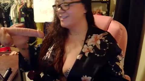 Misssuckalot 3 online show from 11.25.25