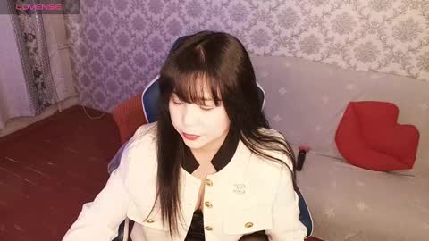 Snapshot of missvalday chatting on 10.20.25 Val online show from 10.20.25