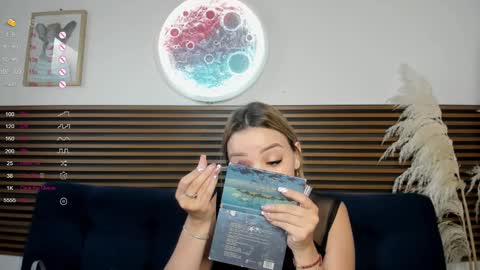 Snapshot of missvalery1 chatting on 01.07.25 missvalery1 online show from 01.07.25