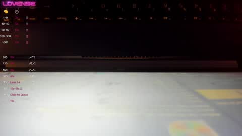 Snapshot of missvalery1 chatting on 01.22.25 missvalery1 online show from 01.22.25