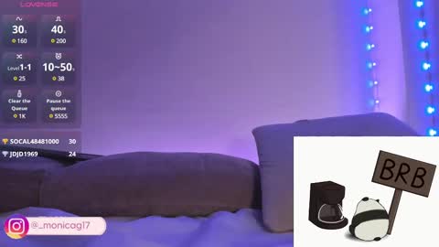 Snapshot of missvioleta_ chatting on 02.17.25 Violetta online show from 02.17.25
