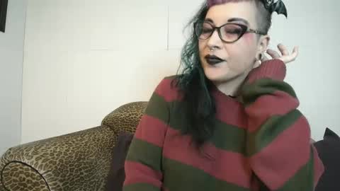 Missy Dee online show from 01.07.25