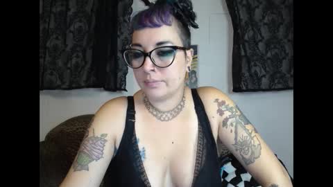 Missy Dee online show from 09.11.25