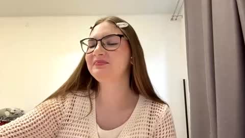 Snapshot of missyklym chatting on 07.15.26 Sandra online show from 07.15.26