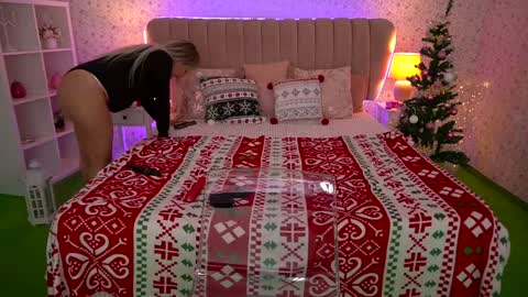  Amely  online show from 12.24.24