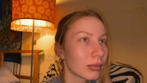 Snapshot of misszlataa chatting on 03.05.25 Zlata online show from 03.05.25