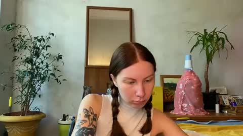 Snapshot of misszlataa chatting on 09.09.25 Zlata online show from 09.09.25