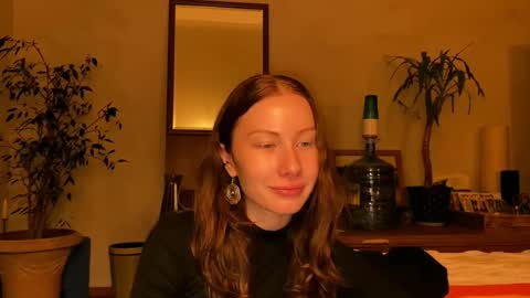 Snapshot of misszlataa chatting on 09.25.25 Zlata online show from 09.25.25