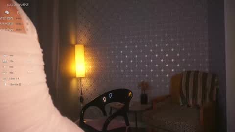Snapshot of mist_mia chatting on 06.18.26 Mia online show from 06.18.26