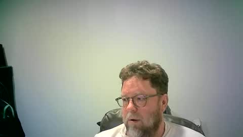 Snapshot of mister_happy567 chatting on 10.26.25 Mr. Happy online show from 10.26.25