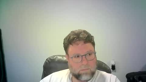 Snapshot of mister_happy567 chatting on 11.09.25 Mr. Happy online show from 11.09.25