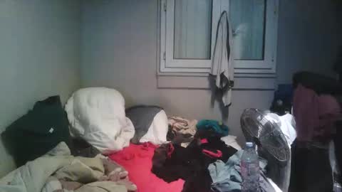 Snapshot of misterbelled chatting on 10.19.25 misterbelled online show from 10.19.25