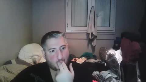 Snapshot of misterbelled chatting on 10.19.25 misterbelled online show from 10.19.25