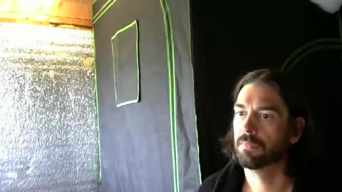 Snapshot of mistergentlemanluke chatting on 09.11.25 Everything you ever wanted. online show from 09.11.25