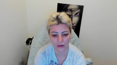 Miss CatSnow online show from 02.16.25