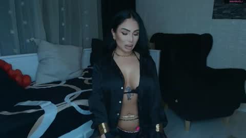 Snapshot of mistress_meryem chatting on 06.23.26 mistress_meryem online show from 06.23.26