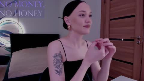 Snapshot of mistress_mialibra chatting on 11.09.25 Mistress Mia online show from 11.09.25