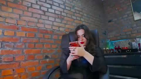 Snapshot of mistress_milana_ chatting on 07.16.26 mistress_milana_ online show from 07.16.26