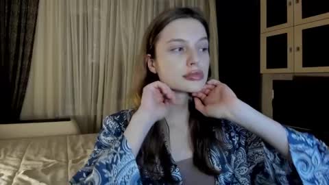 Snapshot of mistresselizy chatting on 01.05.25 mistresselizy online show from 01.05.25