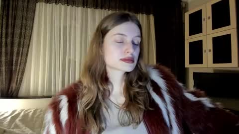 Snapshot of mistresselizy chatting on 01.08.25 mistresselizy online show from 01.08.25
