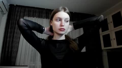 Snapshot of mistresselizy chatting on 01.16.25 mistresselizy online show from 01.16.25