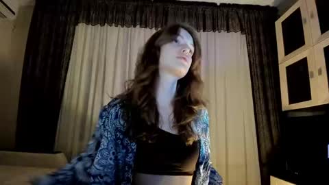 Snapshot of mistresselizy chatting on 01.24.25 mistresselizy online show from 01.24.25