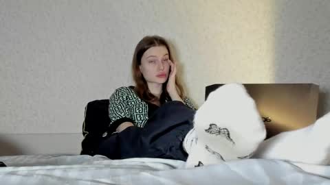 Snapshot of mistresselizy chatting on 02.26.25 mistresselizy online show from 02.26.25