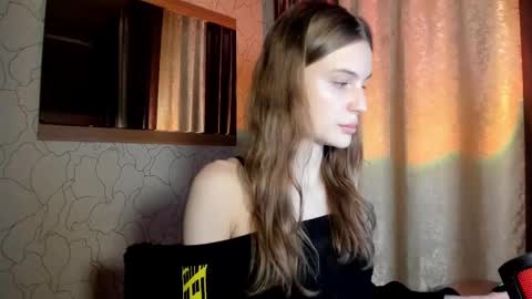 Snapshot of mistresselizy chatting on 03.01.25 mistresselizy online show from 03.01.25