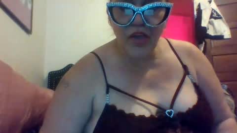 thick playful mistress  new mature hornygranny online show from 12.19.25
