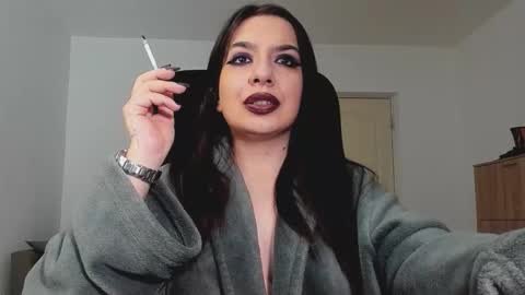 Snapshot of mistressmichelle5 chatting on 09.29.25 YourGoddessM online show from 09.29.25