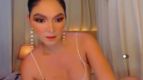 Leah online show from 04.02.26