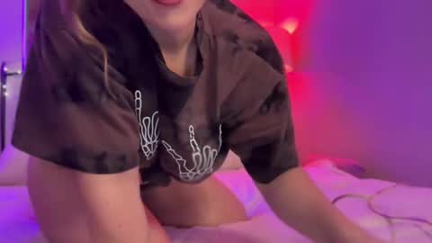 Snapshot of mistresssx chatting on 10.11.25 Miss X online show from 10.11.25