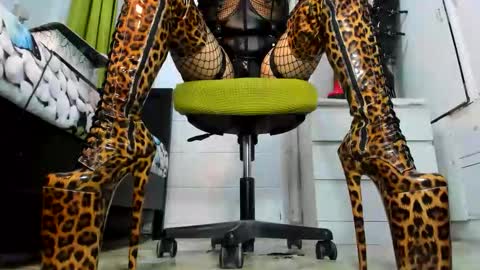 Tiffany online show from 04.14.26